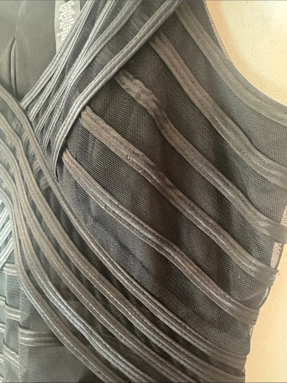 Sandra Darren Size 12 Black Dressy Detail Top - Picture 13 of 13